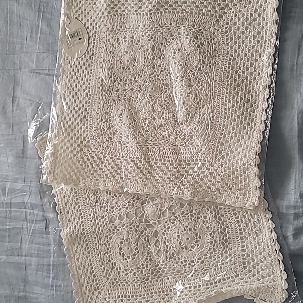 2 Blarney Irish linen crochet pillow cover